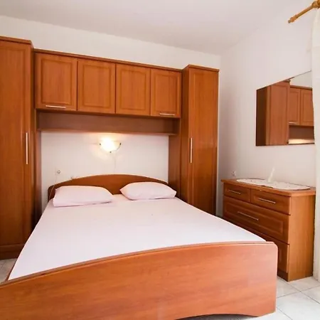 Juri Apartment