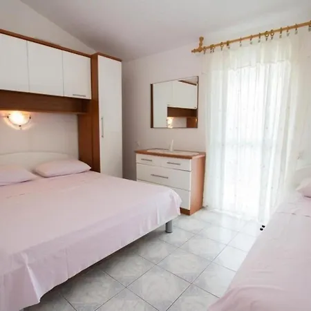 Juri Appartement Sućuraj