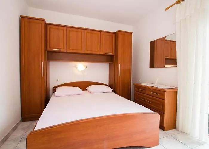 Juri Apartmán