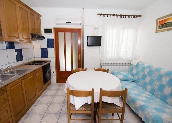 Juri Apartmán *